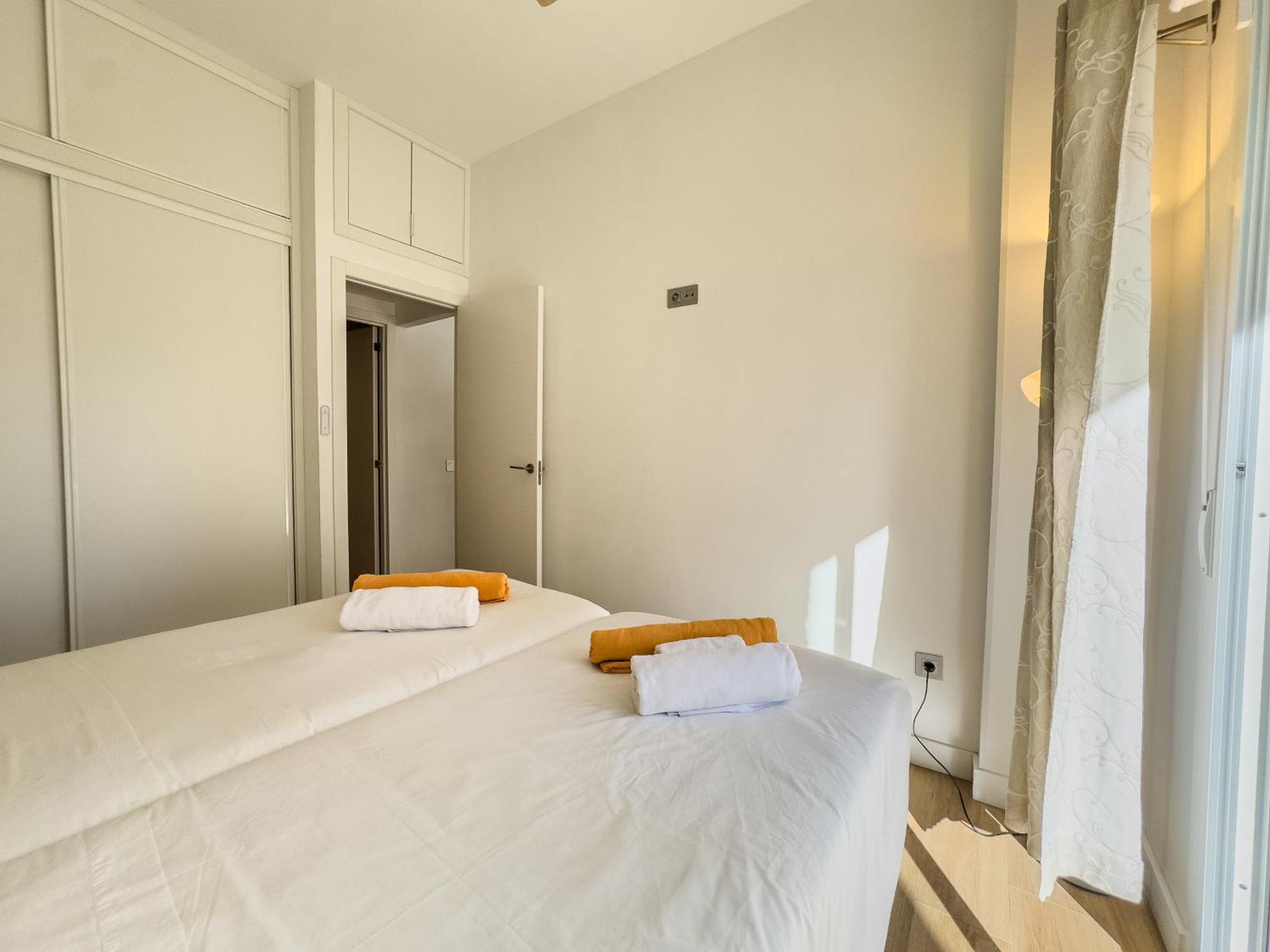 Skol 420C Fantastico 1 Dormitorio Primera Linea De Playa Marbella Exterior photo
